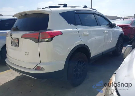 2018 Toyota Rav4 Xle z USA, uszkodzony, nr VIN JTMRFREV4JJ738040